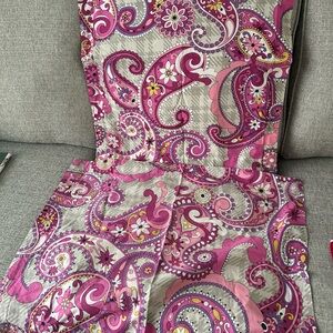 Vera Bradley Pillow Shams Set of 2 Pink Paisley Plaid Cotton Standard Covers